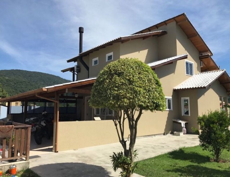 Casa-Codigo-2508-para-Alugar-na-temporada-no-bairro-São-João-do-Rio-Vermelho-na-cidade-de-Florianópolis