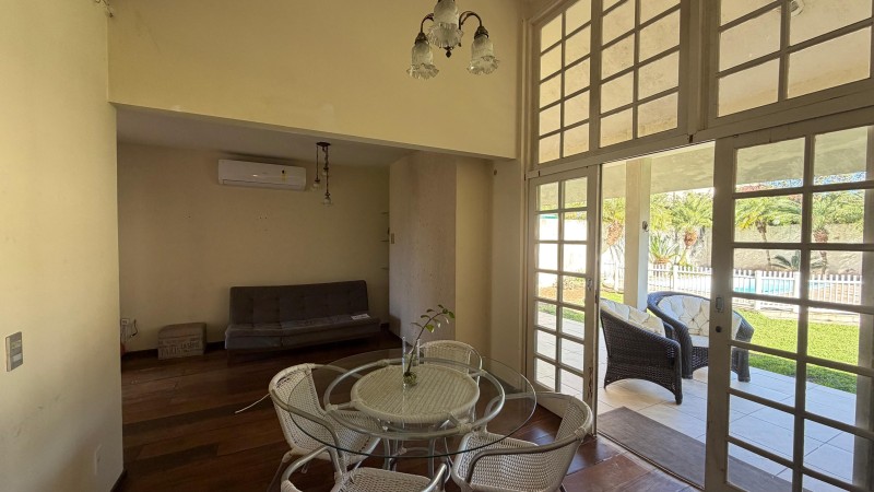 Casa-Codigo-2513-a-Venda-no-bairro-Lagoa-da-Conceição-na-cidade-de-Florianópolis