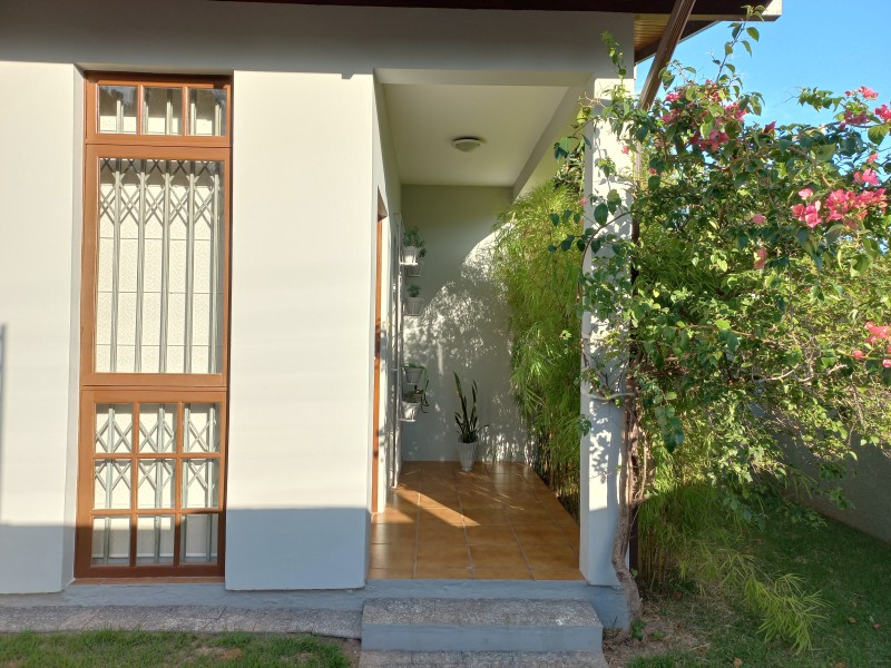 Casa-Codigo-2517-a-Venda-no-bairro-Lagoa-da-Conceição-na-cidade-de-Florianópolis