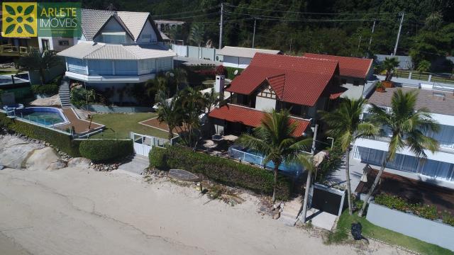 CASAS COM VISTA PARA O MAR