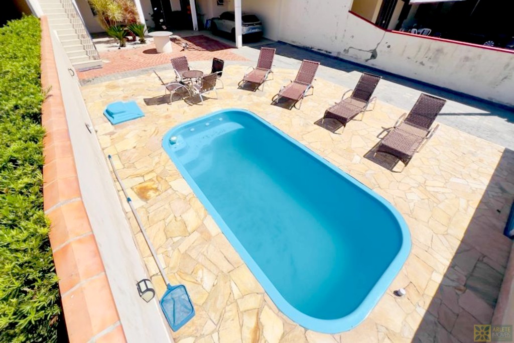 casa-codigo-606-temporada-no-bairro-canto-grande-na-cidade-de-bombinhas