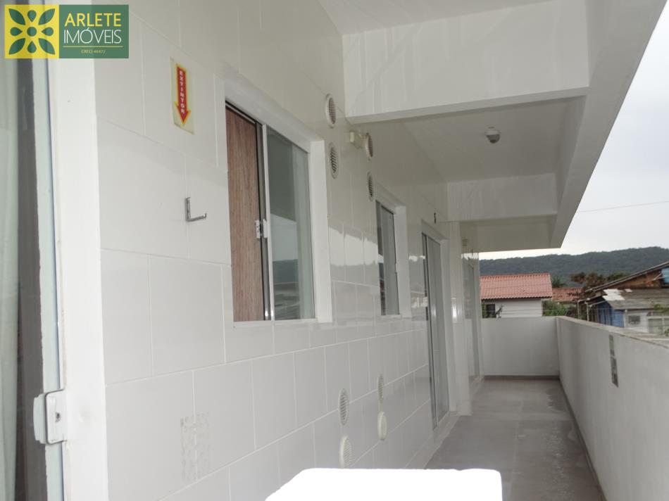 apartamento-codigo-4008-aluguel-anual-no-bairro-jose-amandio-na-cidade-de-bombinhas