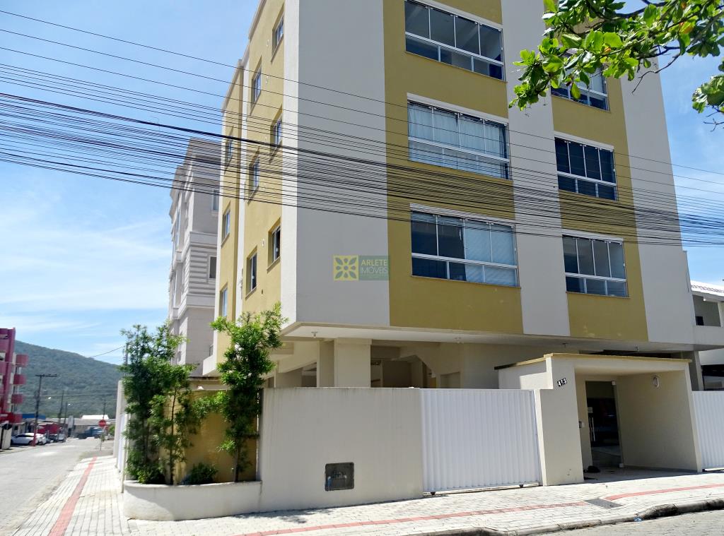 Apartamento Codigo 271 para Temporada no bairro Perequê na cidade de Porto Belo