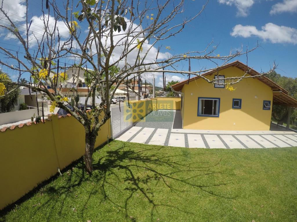 casa-codigo-5421-venda-no-bairro-centro-na-cidade-de-porto-belo