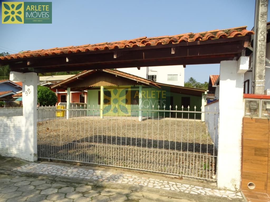 casa-codigo-5706-venda-no-bairro-vila-nova-na-cidade-de-porto-belo