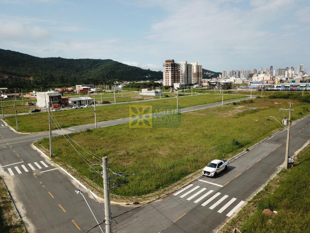 terreno-codigo-10014-venda-no-bairro-sertao-do-trombudo-na-cidade-de-itapema