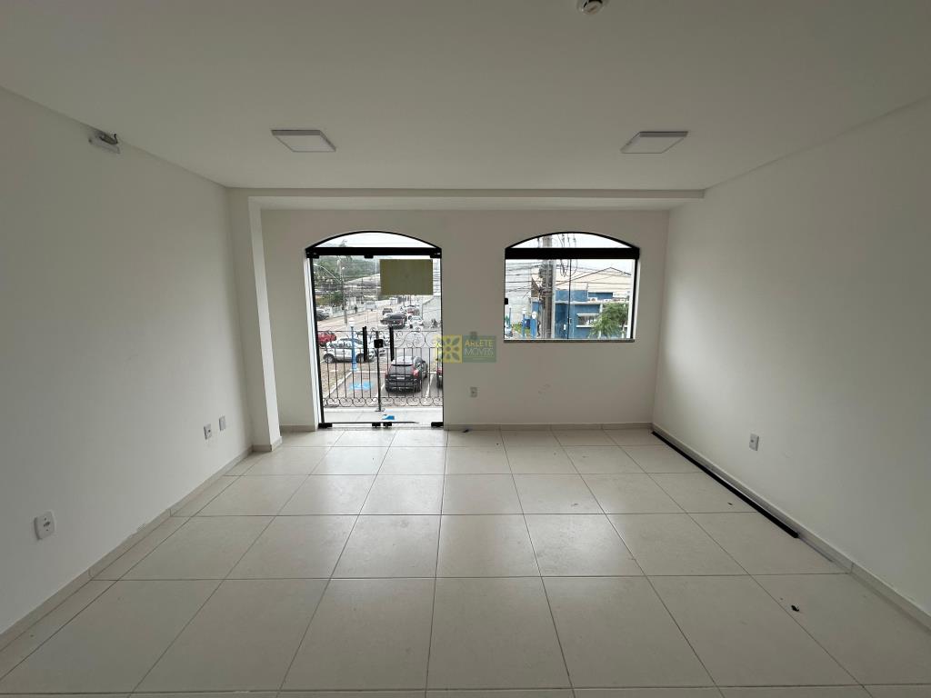 sala-codigo-4187-aluguel-anual-no-bairro-centro-na-cidade-de-porto-belo
