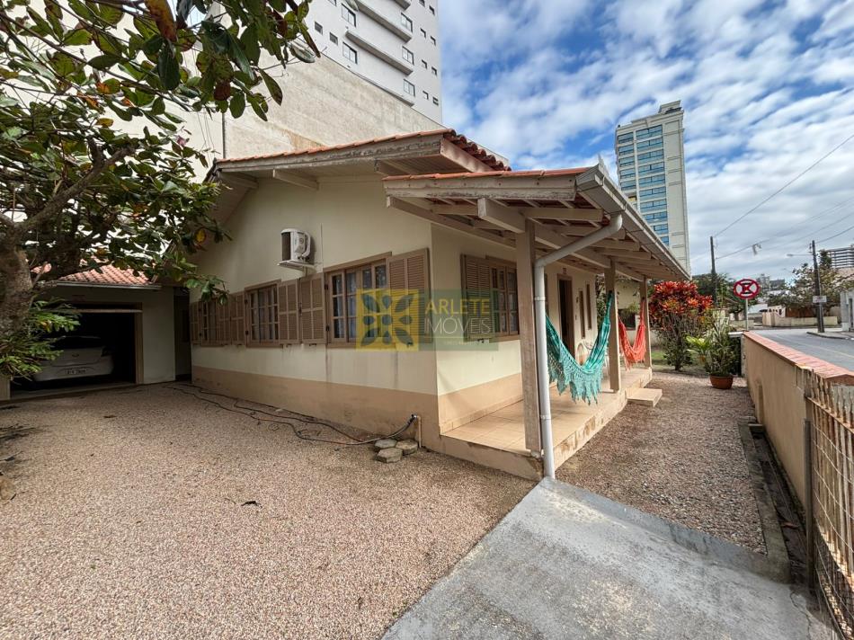 casa-codigo-265-temporada-no-bairro-balneario-pereque-na-cidade-de-porto-belo