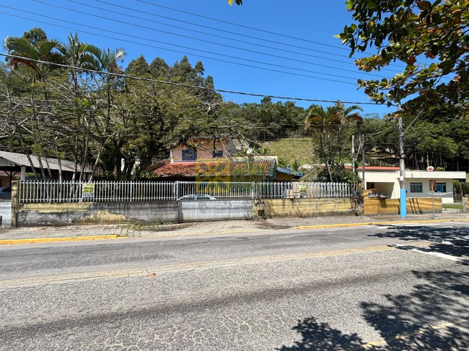 casa-codigo-10583-venda-no-bairro-enseada-encantada-na-cidade-de-porto-belo