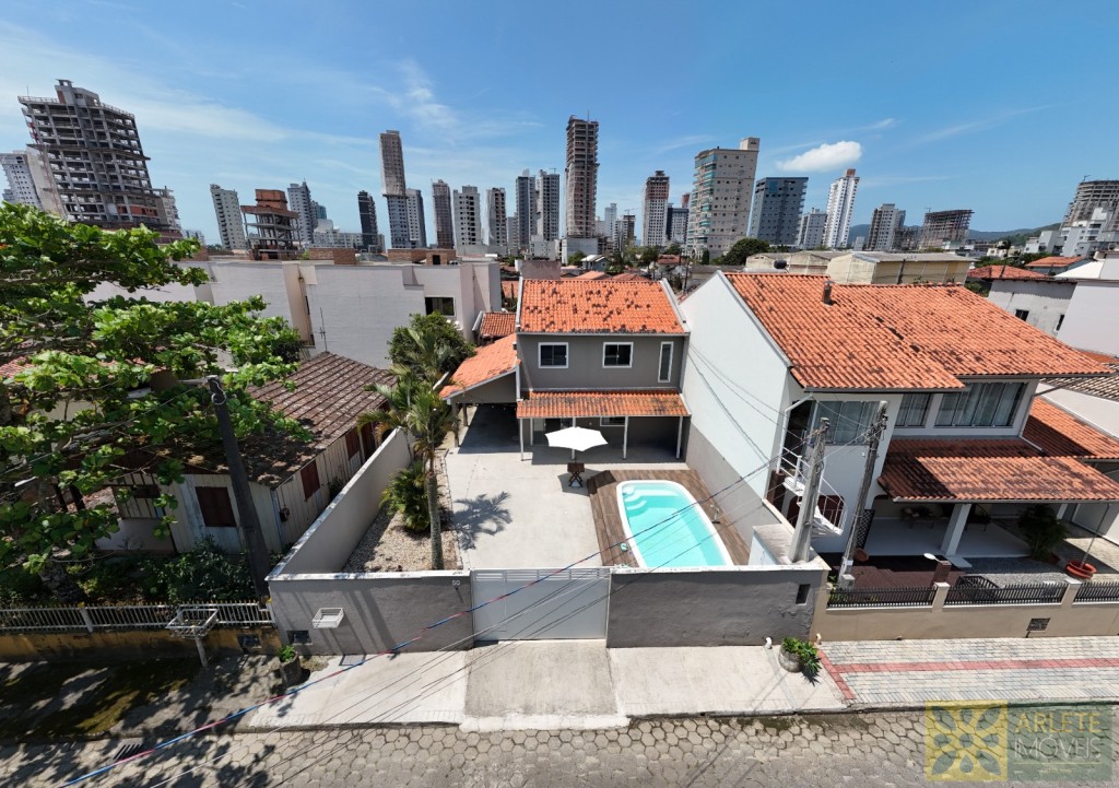 casa-codigo-288-temporada-no-bairro-balneario-pereque-na-cidade-de-porto-belo