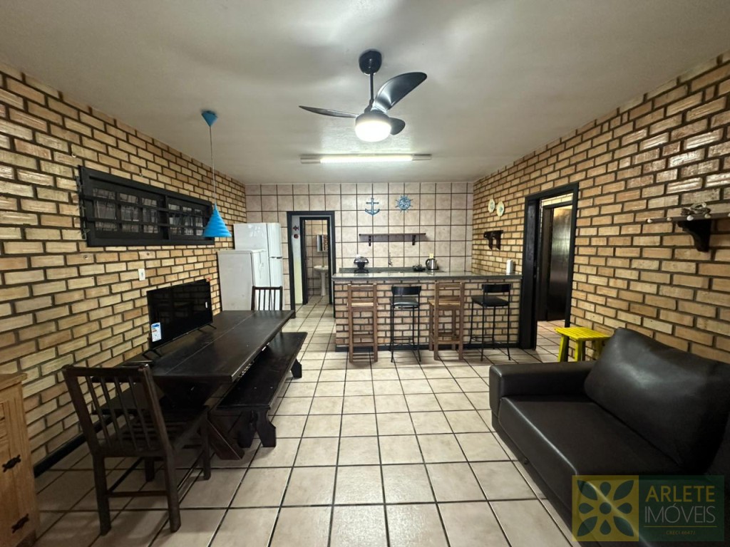 casa-codigo-294-temporada-no-bairro-balneario-pereque-na-cidade-de-porto-belo