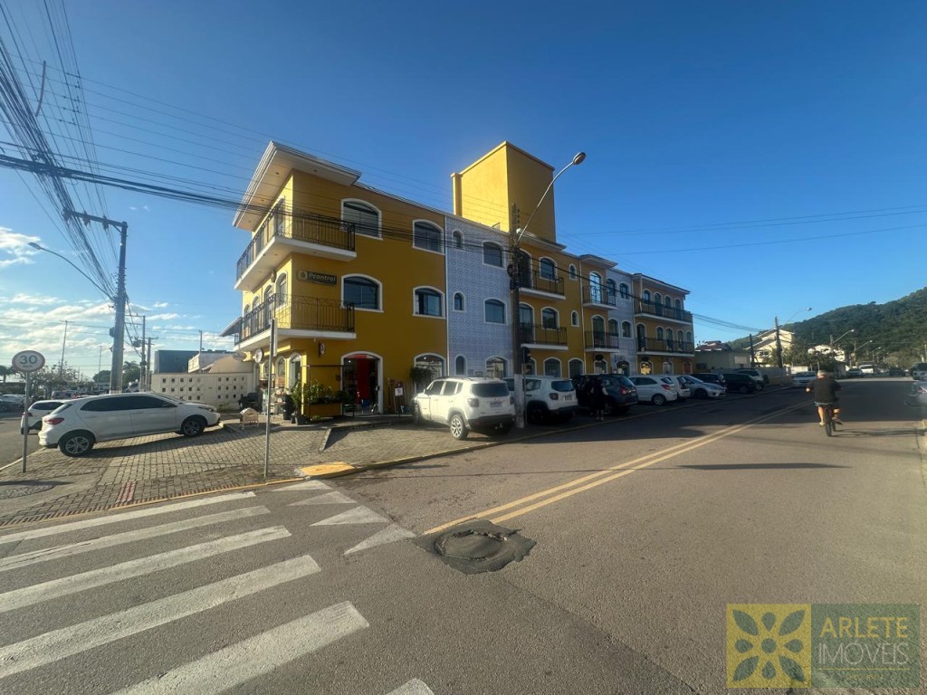 sala-codigo-10683-venda-no-bairro-centro-na-cidade-de-porto-belo