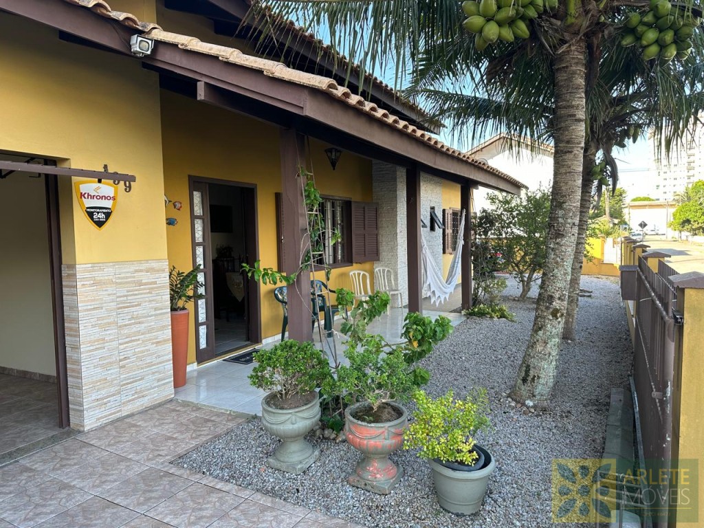 casa-codigo-4224-aluguel-anual-no-bairro-balneario-pereque-na-cidade-de-porto-belo