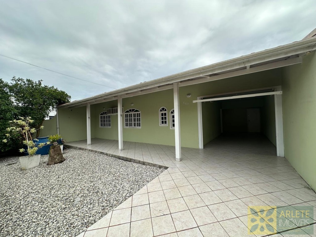 casa-codigo-4225-aluguel-anual-no-bairro-balneario-pereque-na-cidade-de-porto-belo