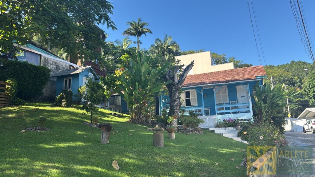 casa-codigo-10705-venda-no-bairro-centro-na-cidade-de-porto-belo