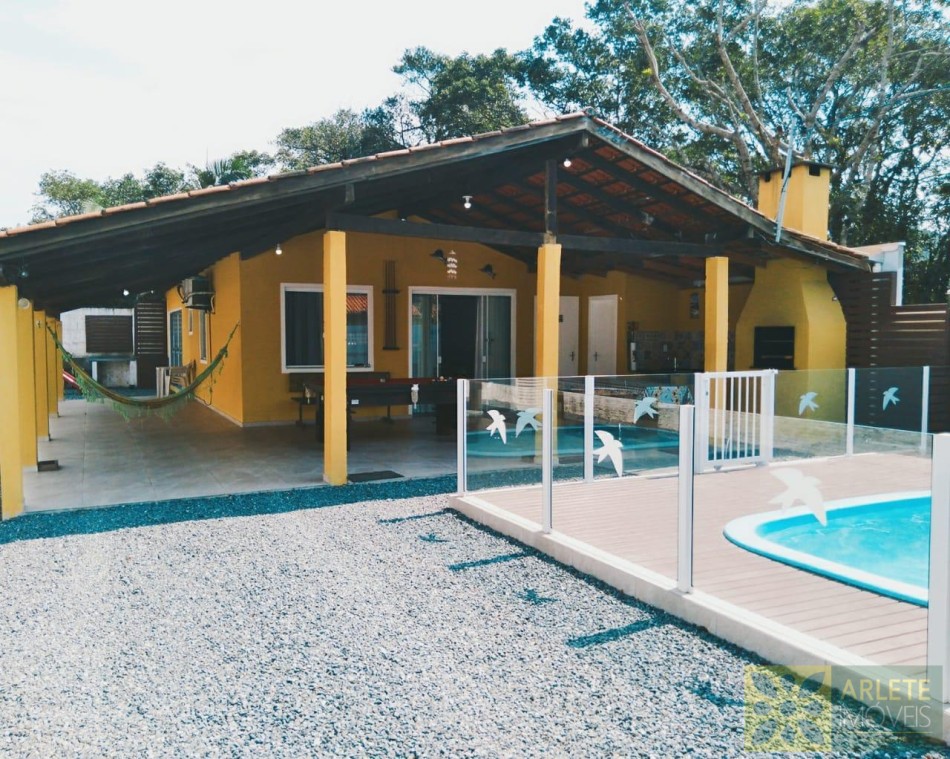 casa-codigo-10746-venda-no-bairro-mariscal-na-cidade-de-bombinhas