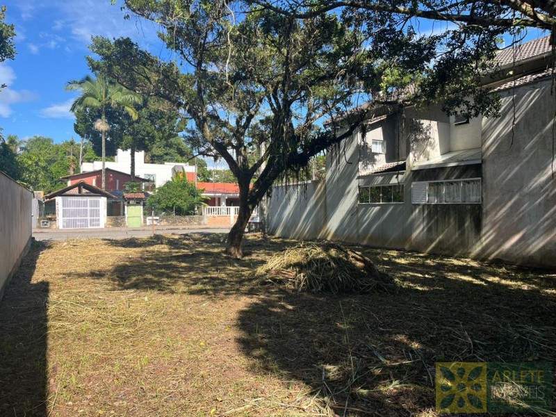 terreno-codigo-10757-venda-no-bairro-mariscal-na-cidade-de-bombinhas