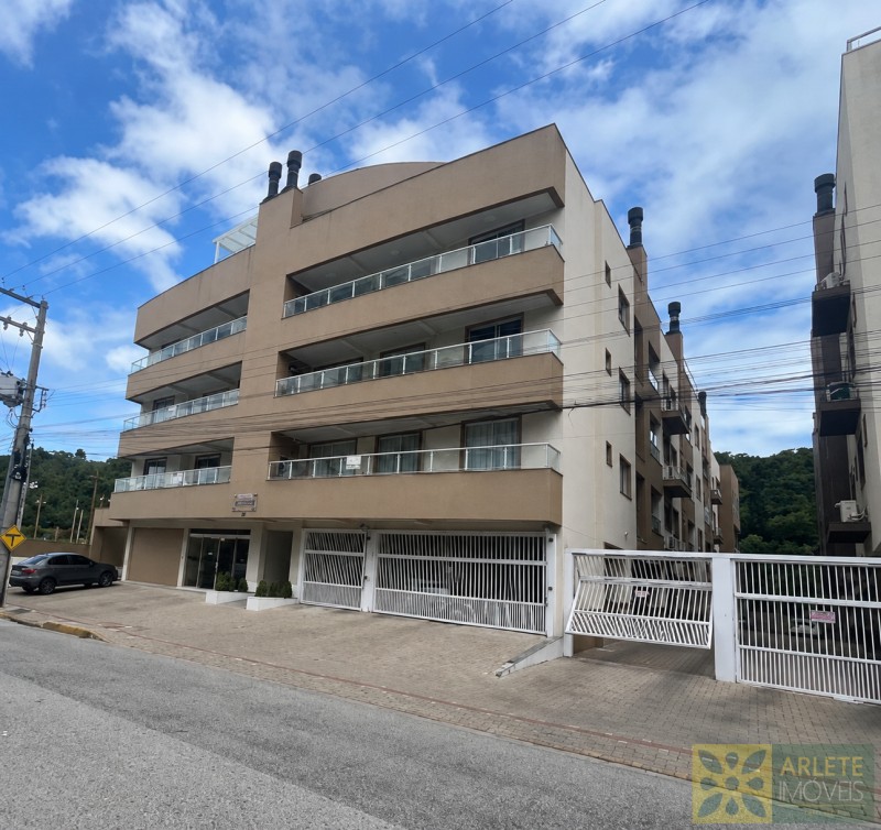 apartamento-codigo-472-para-alugar-na-temporada-no-bairro-jose-amandio-na-cidade-de-bombinhas