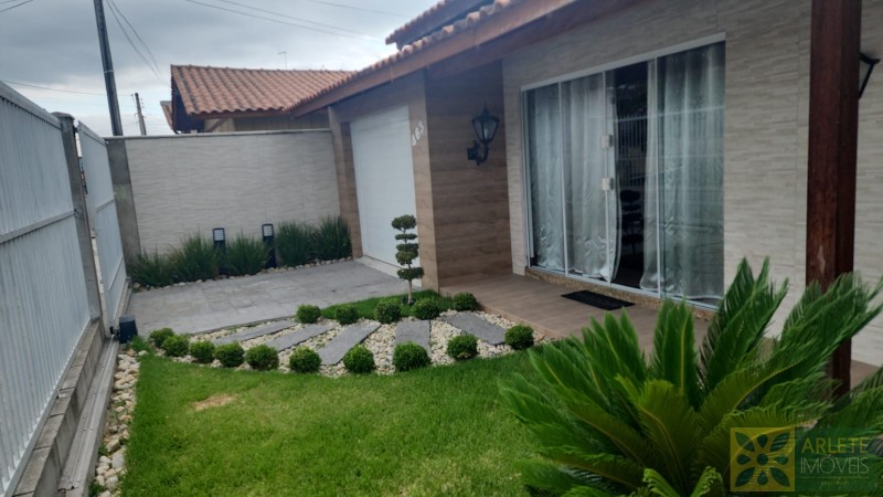 casa-codigo-10770-venda-no-bairro-centro-na-cidade-de-tijucas