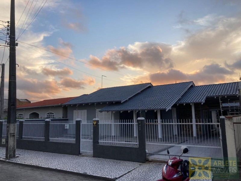 casa-codigo-10783-venda-no-bairro-universitario-na-cidade-de-tijucas