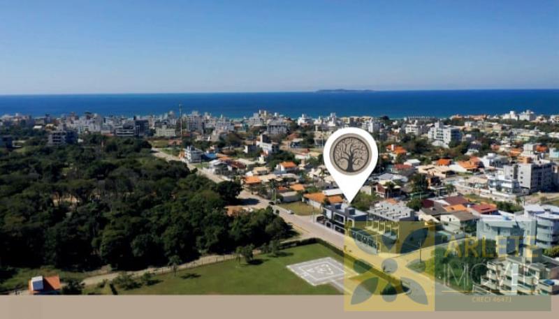 Sobrado à venda no bairro Mariscal, em Bombinhas