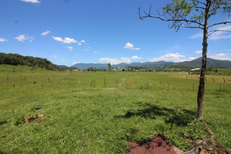 Sítio - Código 597 Imóvel a Venda no bairro Centro na cidade de Santo Amaro da Imperatriz