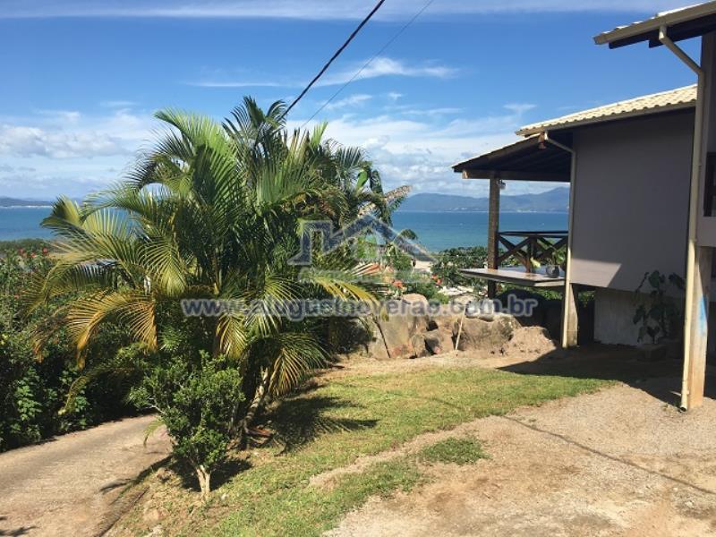 Casa Codigo 3059 para temporada no bairro Ponta das  Canas na cidade de Florianópolis Condominio 