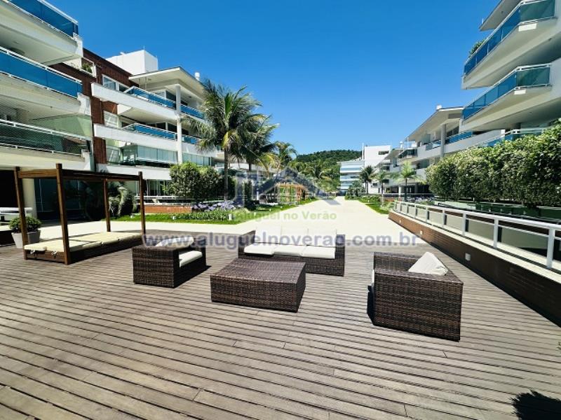 ÁREA DE JARDIM