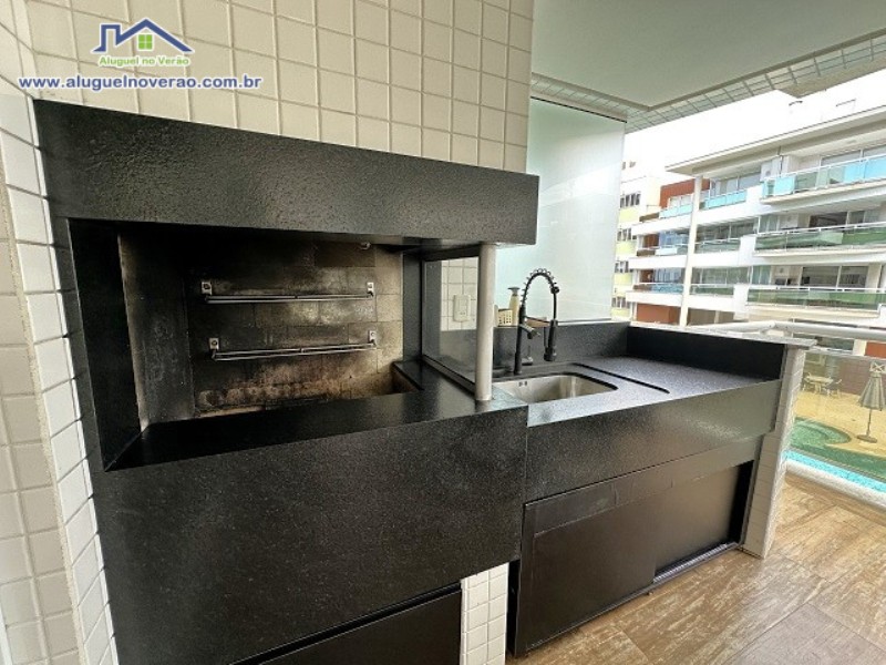 SACADA COM CHURRASQUEIRA