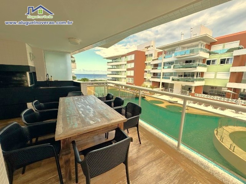 SACADA COM CHURRASQUEIRA