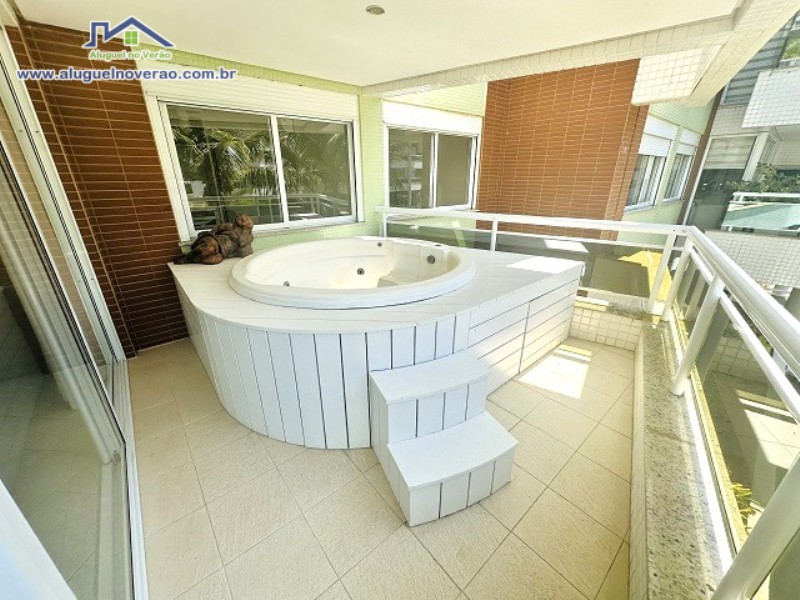 SACADA COM CHURRASQUEIRA