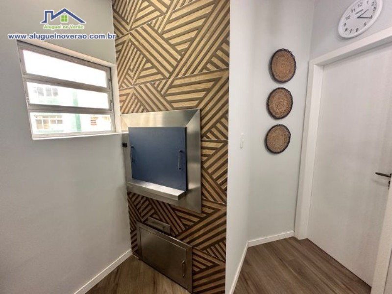 ÁREA DE CHURRASQUEIRA