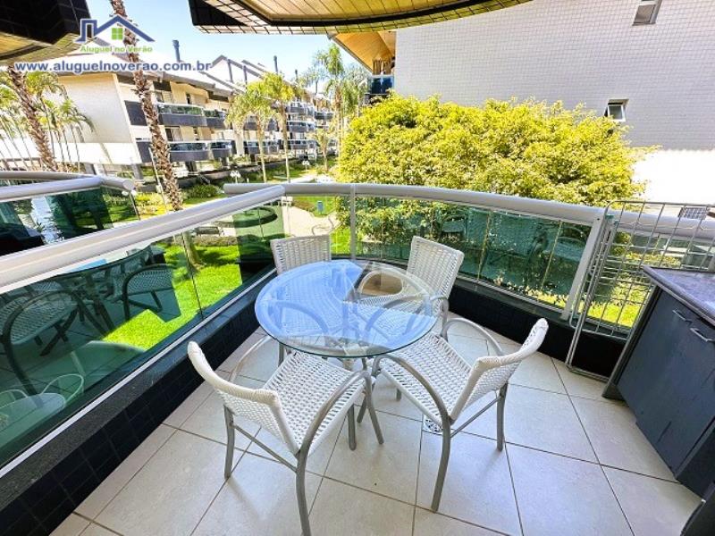 SACADA COM CHURRASQUEIRA