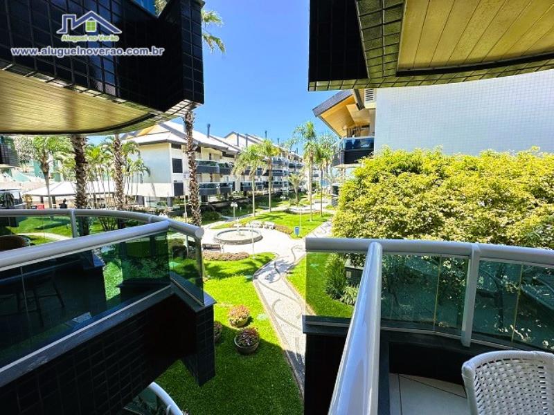 VISTA DA SACADA COM CHURRASQUEIRA