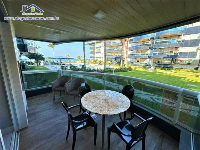 SACADA COM CHURRASQUEIRA