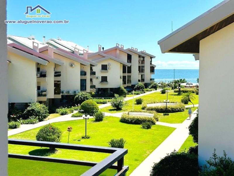 VISTA DA ÁREA DE CHURRASQUEIRA