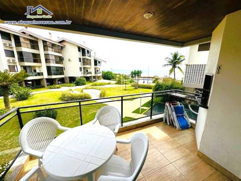 SACADA COM CHURRASQUEIRA