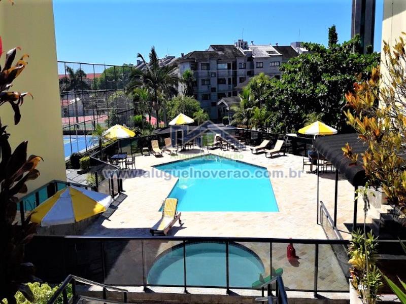 ÁREA DE PISCINA