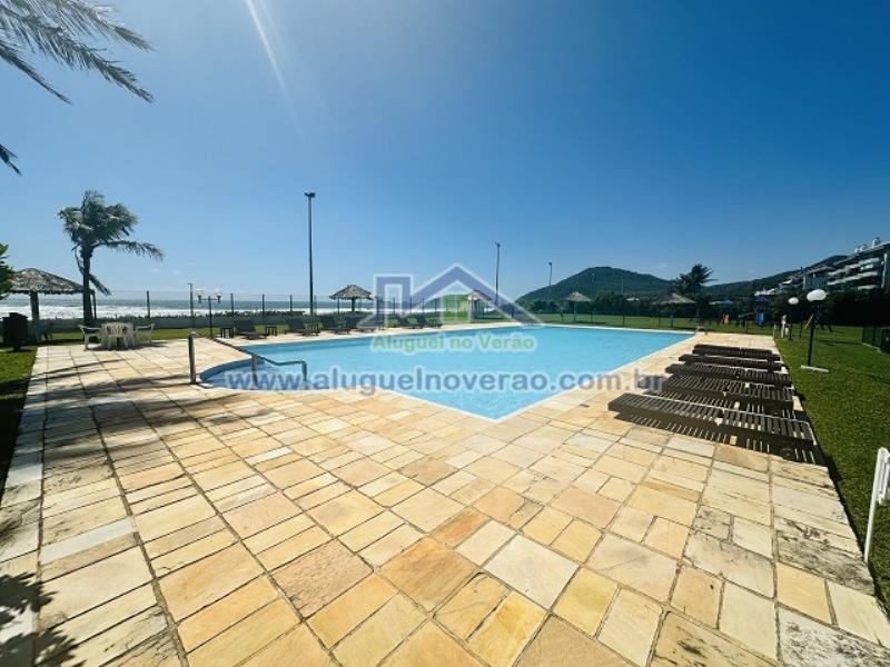 ÁREA DE PISCINA