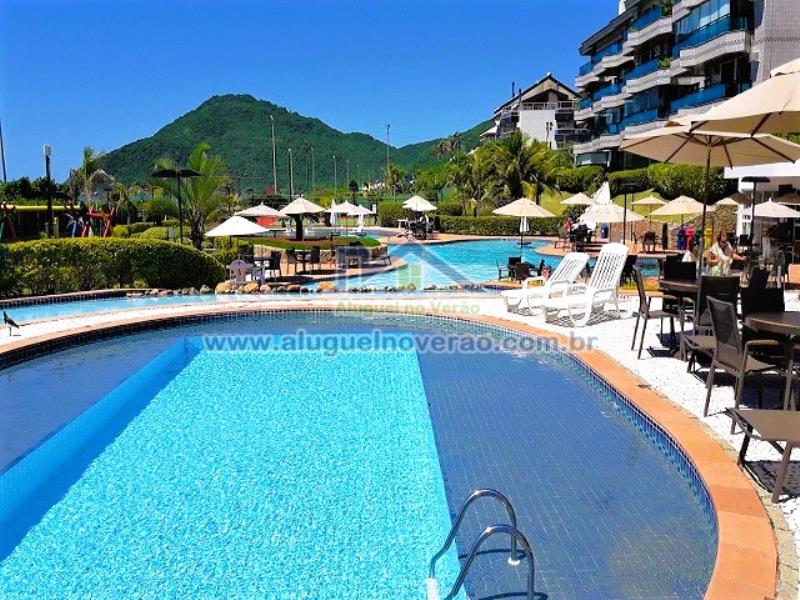 ÁREA DE PISCINA