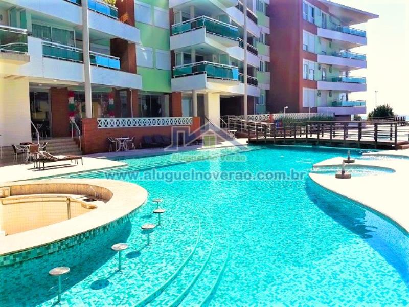 ÁREA DE PISCINA
