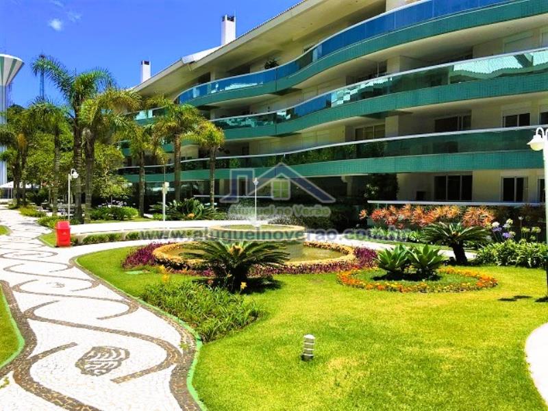 ÁREA DE JARDIM