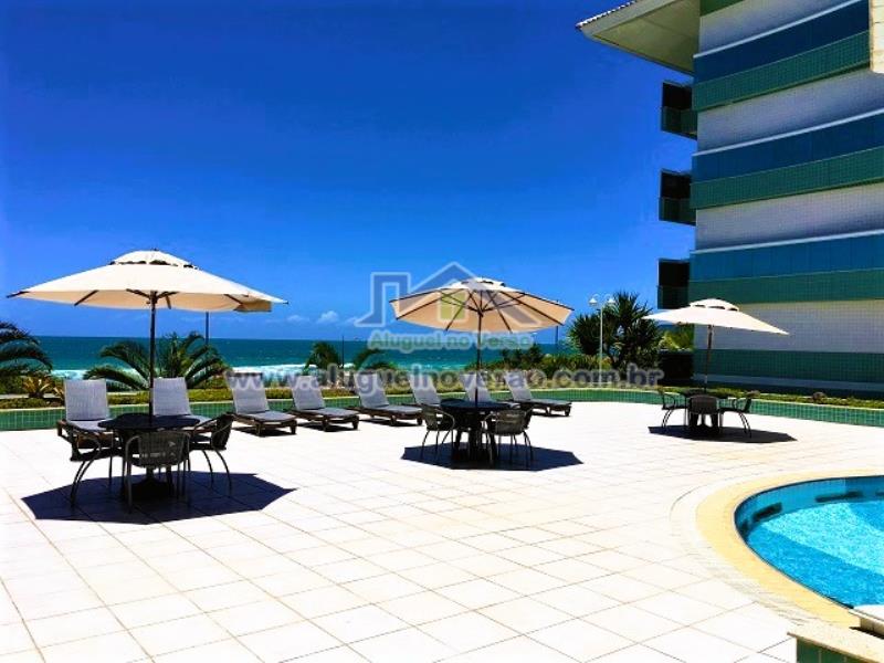 ÁREA DE PISCINA