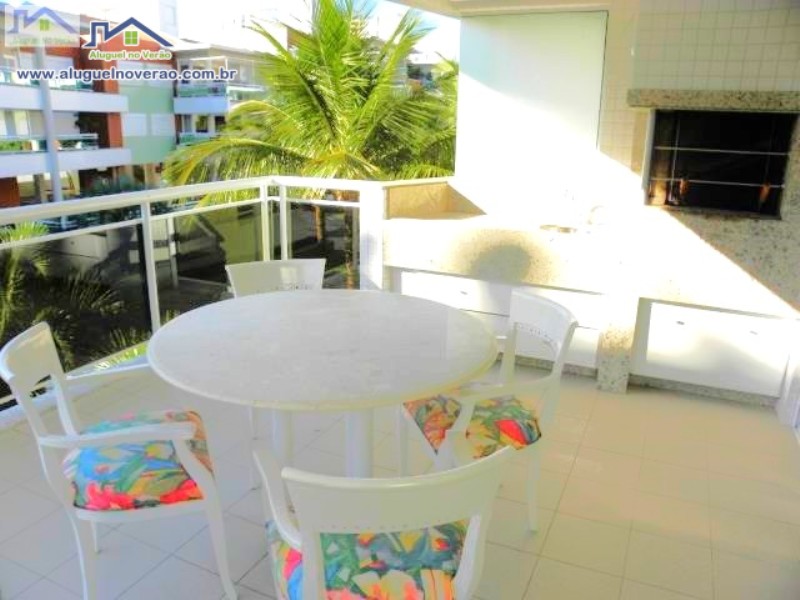 SACADA COM CHURRASQUEIRA