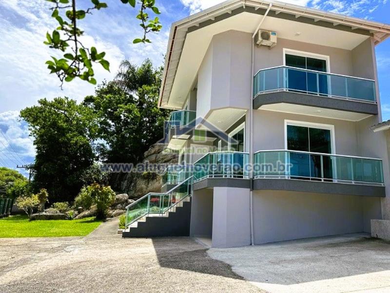 Casa Codigo 3002 para temporada no bairro Ponta das  Canas na cidade de Florianópolis Condominio 