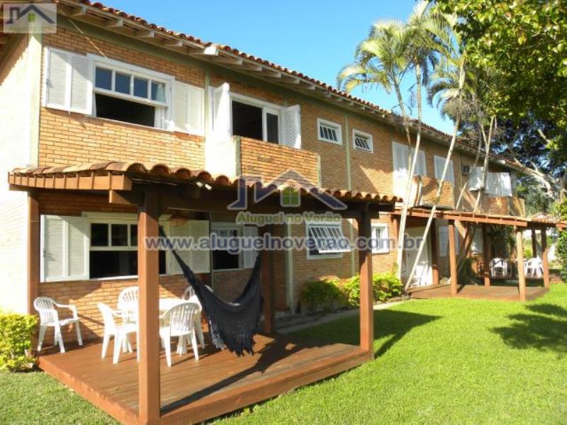 Casa Codigo 3008 para temporada no bairro Ponta das  Canas na cidade de Florianópolis Condominio 