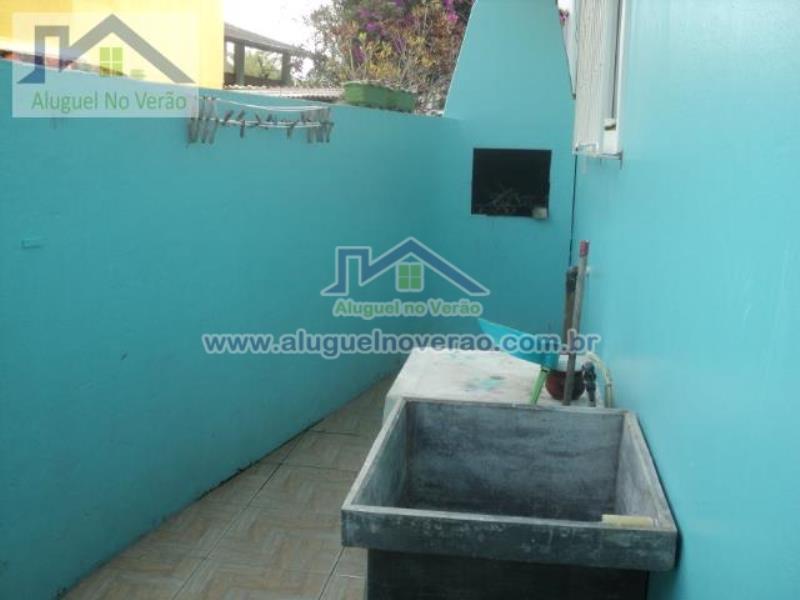 ÁREA DE CHURRASQUEIRA