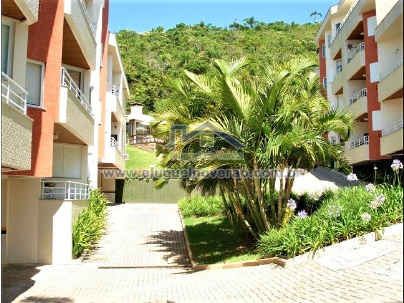 ÁREA DE JARDIM