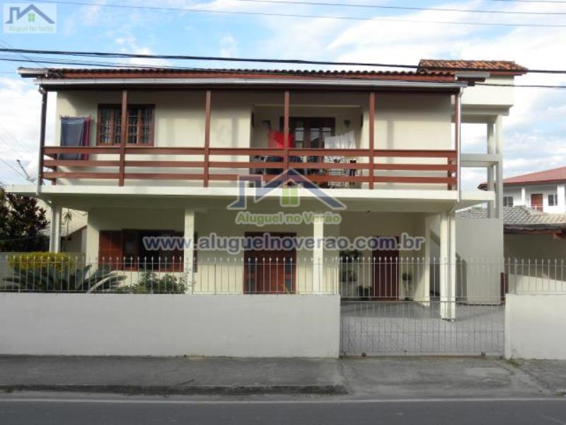 Casa Codigo 3017 para temporada no bairro Ponta das  Canas na cidade de Florianópolis Condominio 