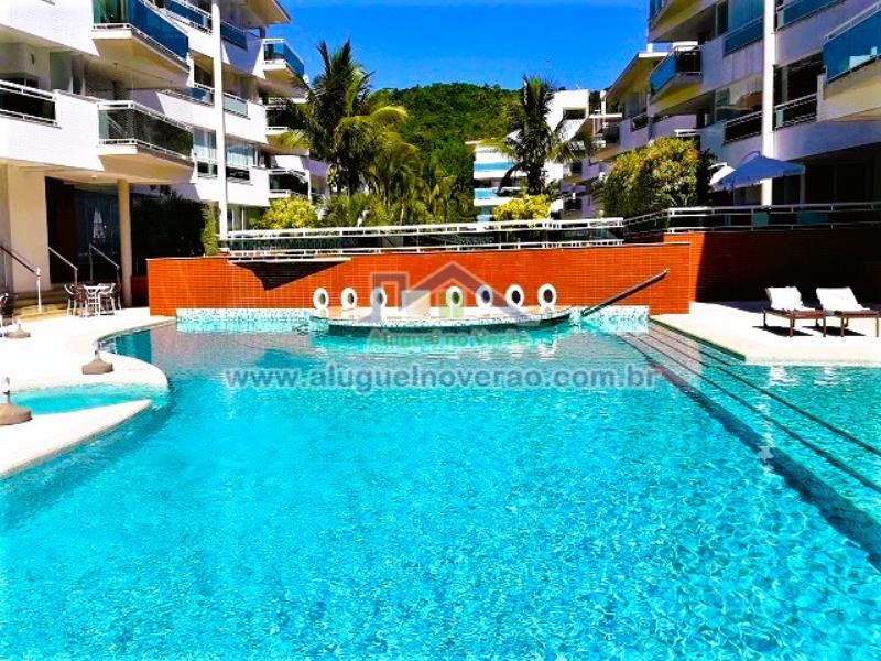 ÁREA DE PISCINA